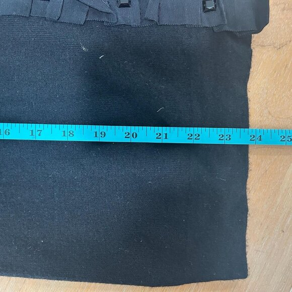 Bloomingdales Cashmere Sweater Womens L Black Embellished Ruffle Beaded Luxury - Picture 8 of 8